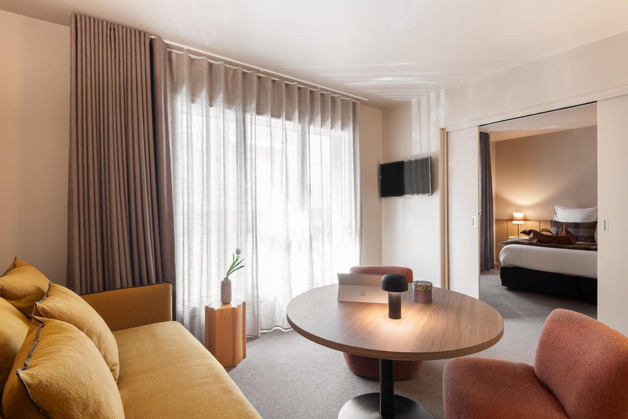 Hotel L'adresse 4*